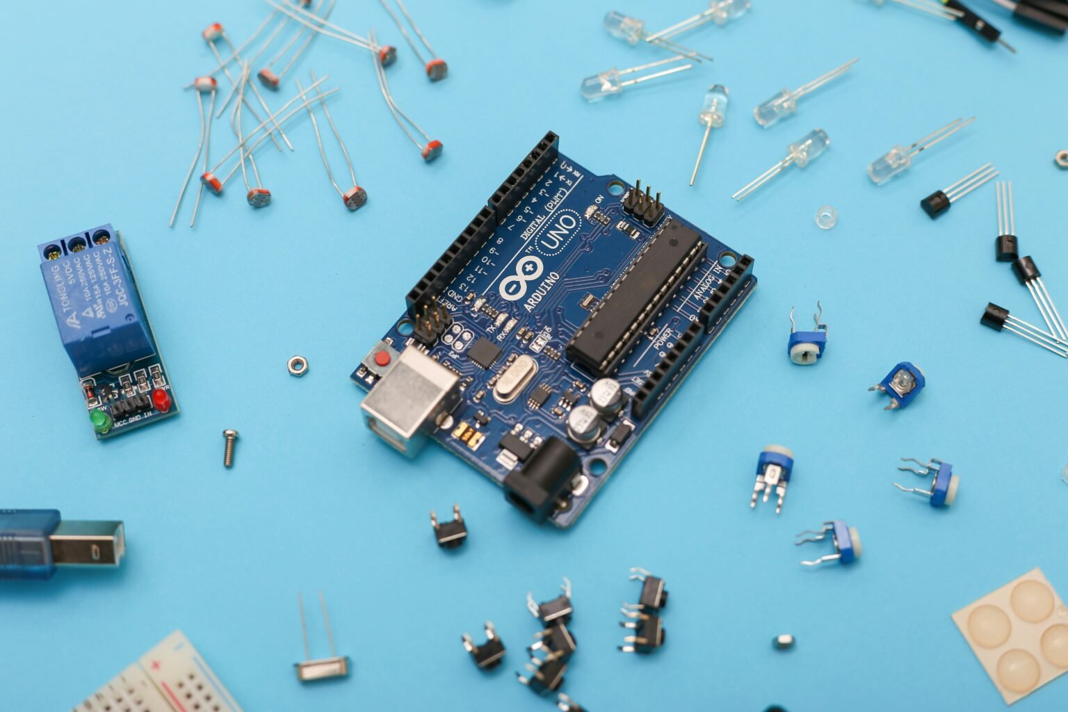 Automotive Microcontrollers: Technical Reference Guide – Robonixkart
